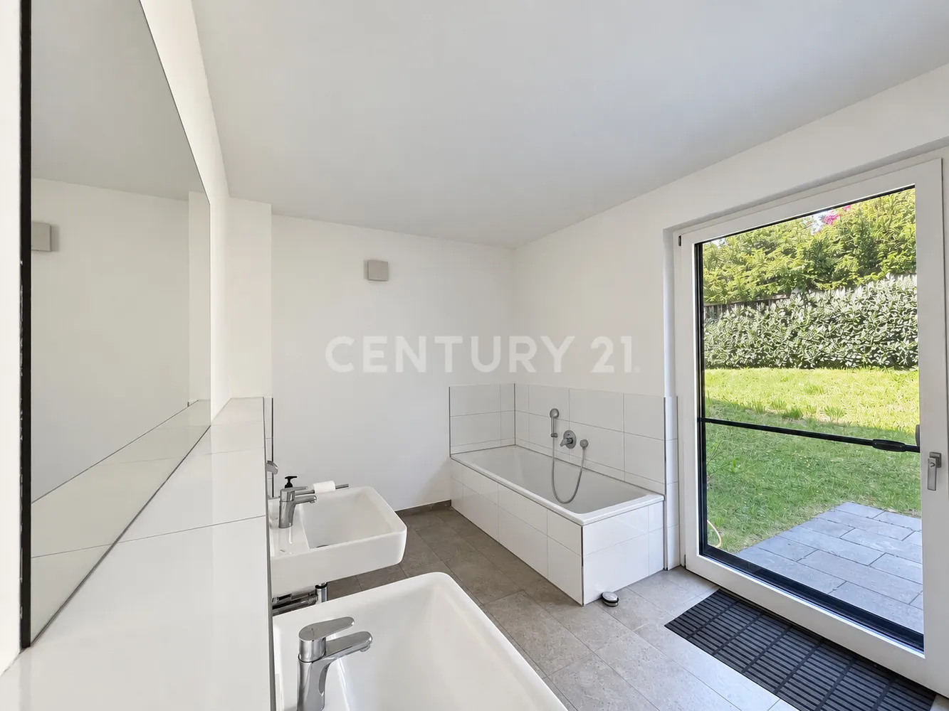 4 room apartment with 159 m² in Frankfurt am Main – Photo 3