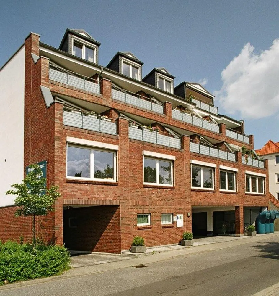 5 Zimmer Wohnung mit 126 m² in Pinneberg – Bild 1