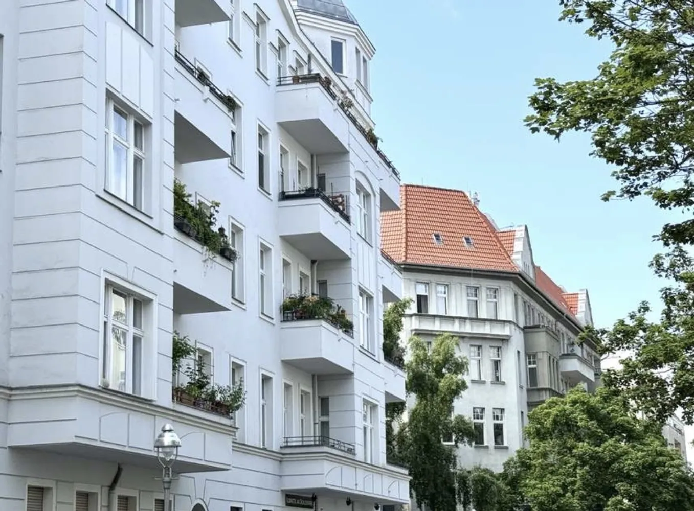 2 room apartment with 65 m² in Berlin – Photo 1