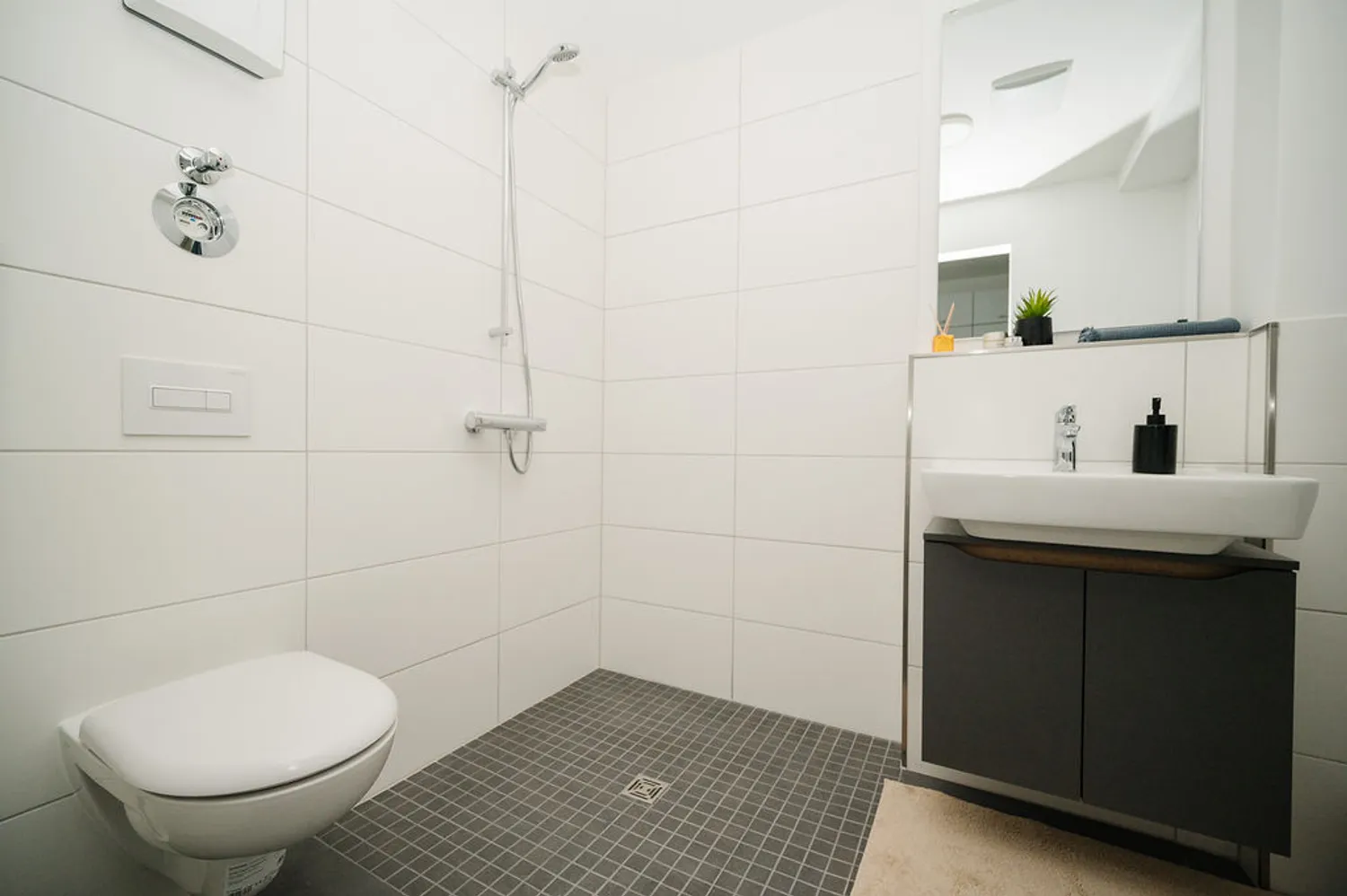 1 Zimmer Wohnung mit 25 m² in Frankfurt am Main – Bild 2