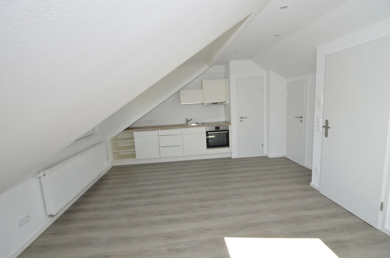 1 Zimmer Wohnung mit 30 m² in Wiesbaden – Bild 2