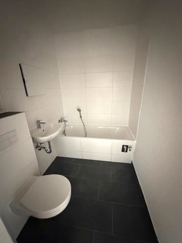 3 Zimmer Wohnung mit 56 m² in Halle (Saale) – Bild 12