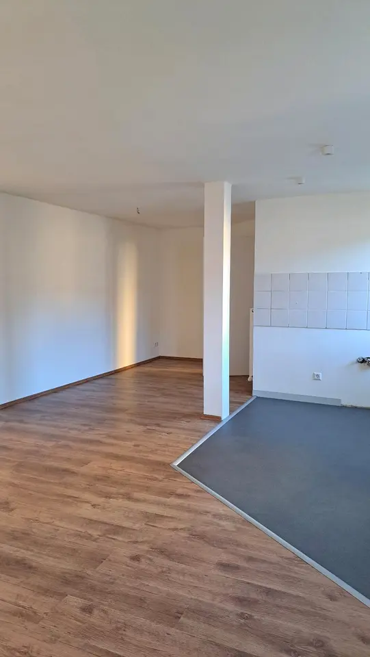 3 Zimmer Wohnung mit 83 m² in Sonneberg – Bild 2