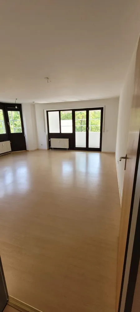 3 Zimmer Wohnung mit 86 m² in Augsburg – Bild 2