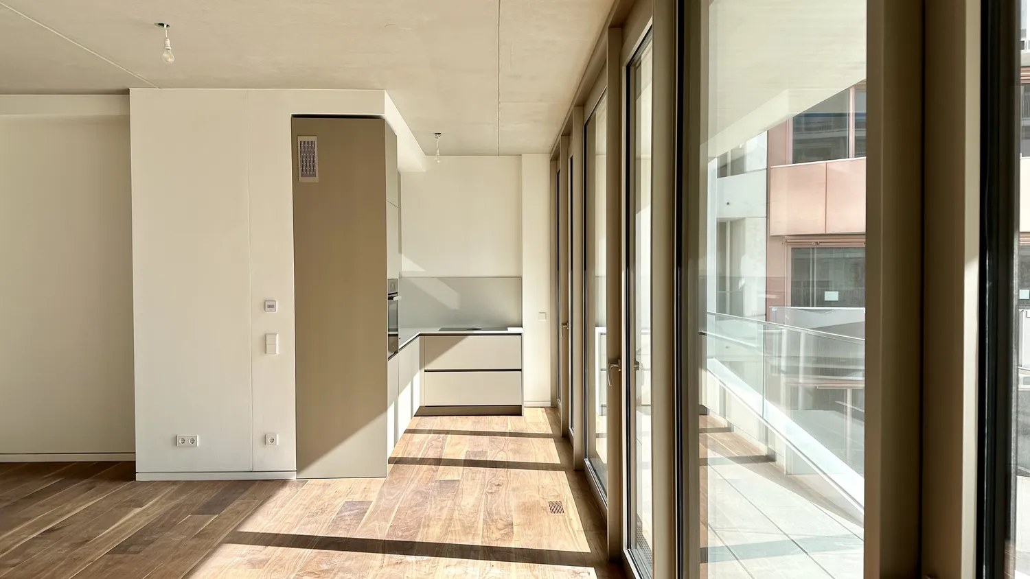 2 Zimmer Wohnung mit 83 m² in Berlin – Bild 1