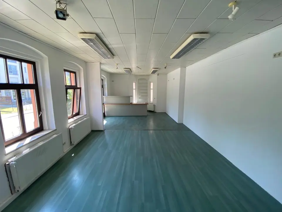 6 Zimmer Haus mit 120 m² in Altenburg – Bild 1