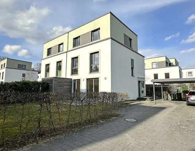 5 Zimmer Haus mit 153 m² in Hamburg – Bild 12