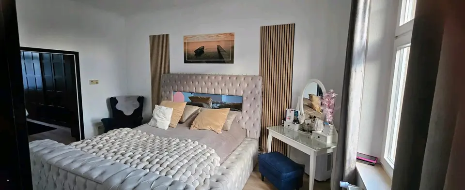 7 Zimmer Wohnung mit 150 m² in Mönchengladbach – Bild 1
