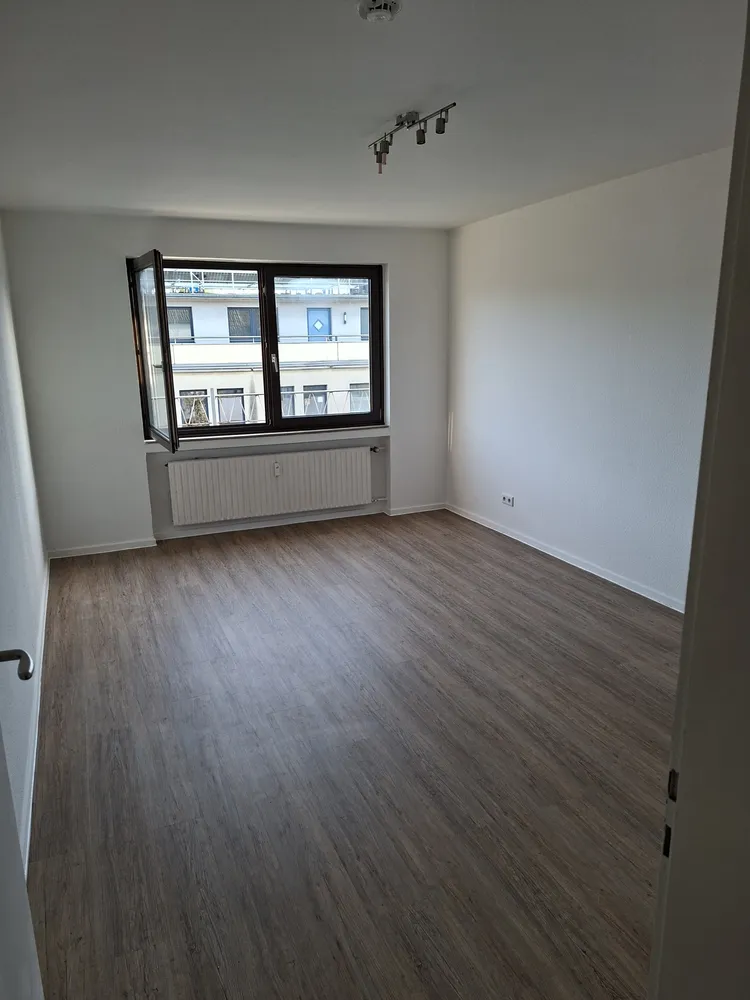 3 Zimmer Wohnung mit 68 m² in Krefeld – Bild 2