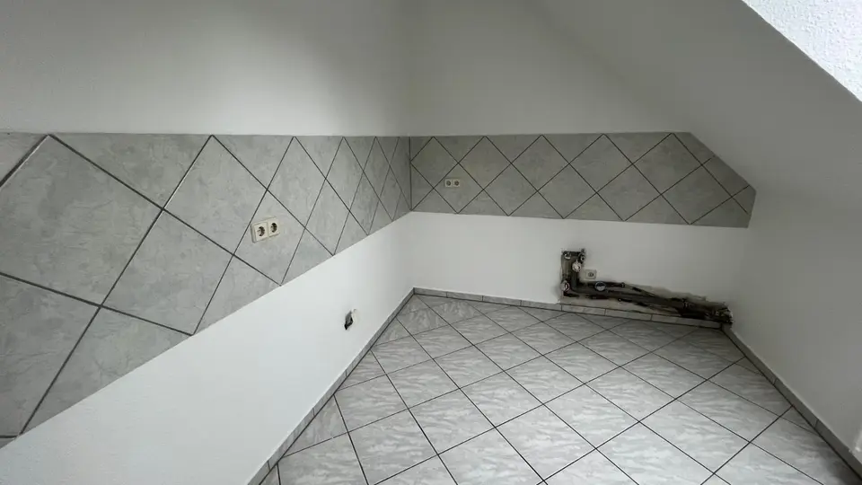 4 Zimmer Wohnung mit 80 m² in Werdau – Bild 5