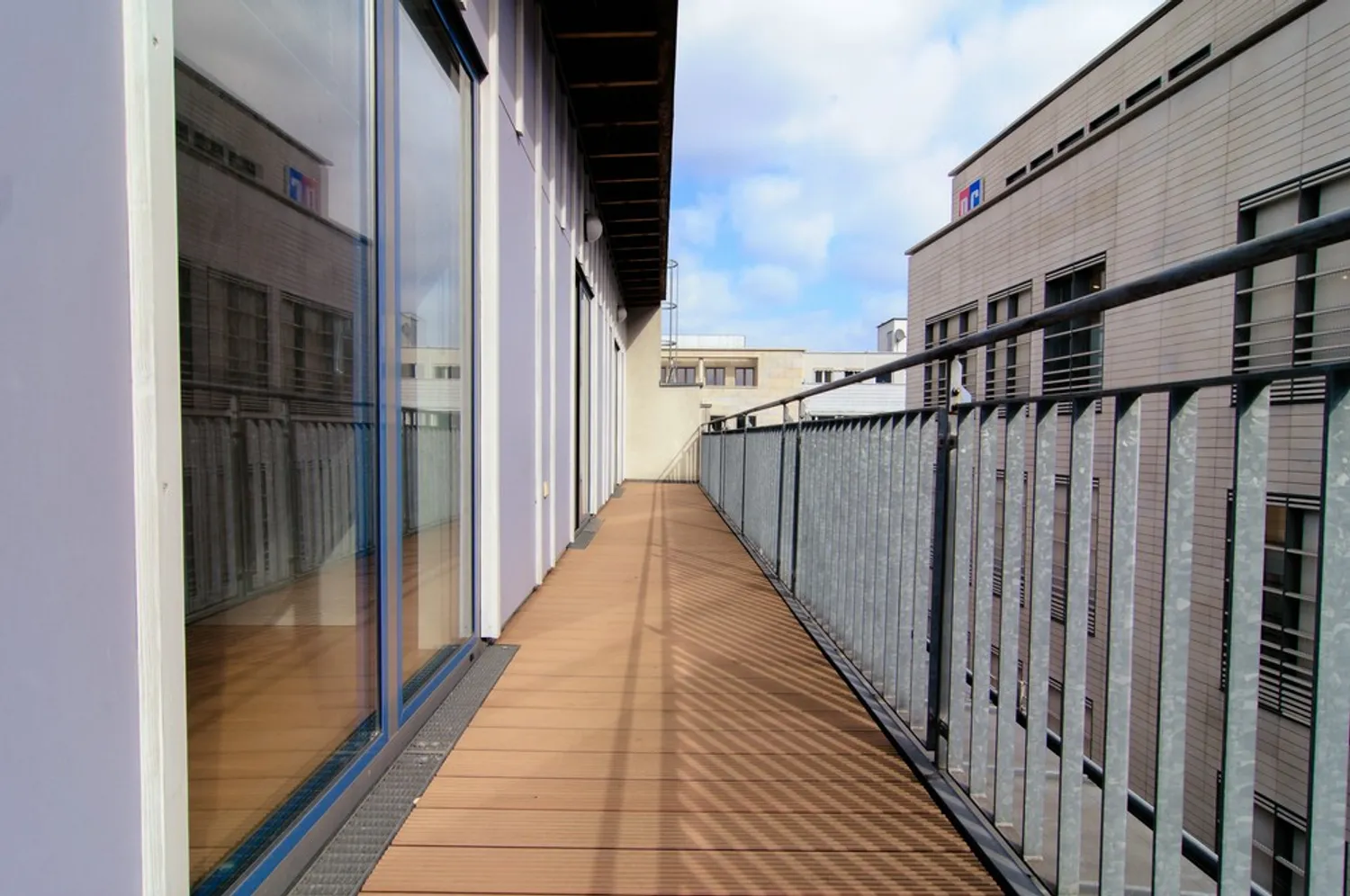 3 Zimmer Wohnung mit 106 m² in Köln – Bild 2