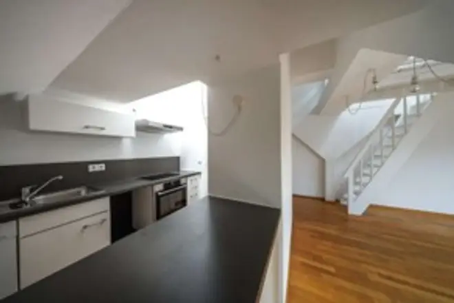 2 Zimmer Wohnung mit 81 m² in München – Bild 1
