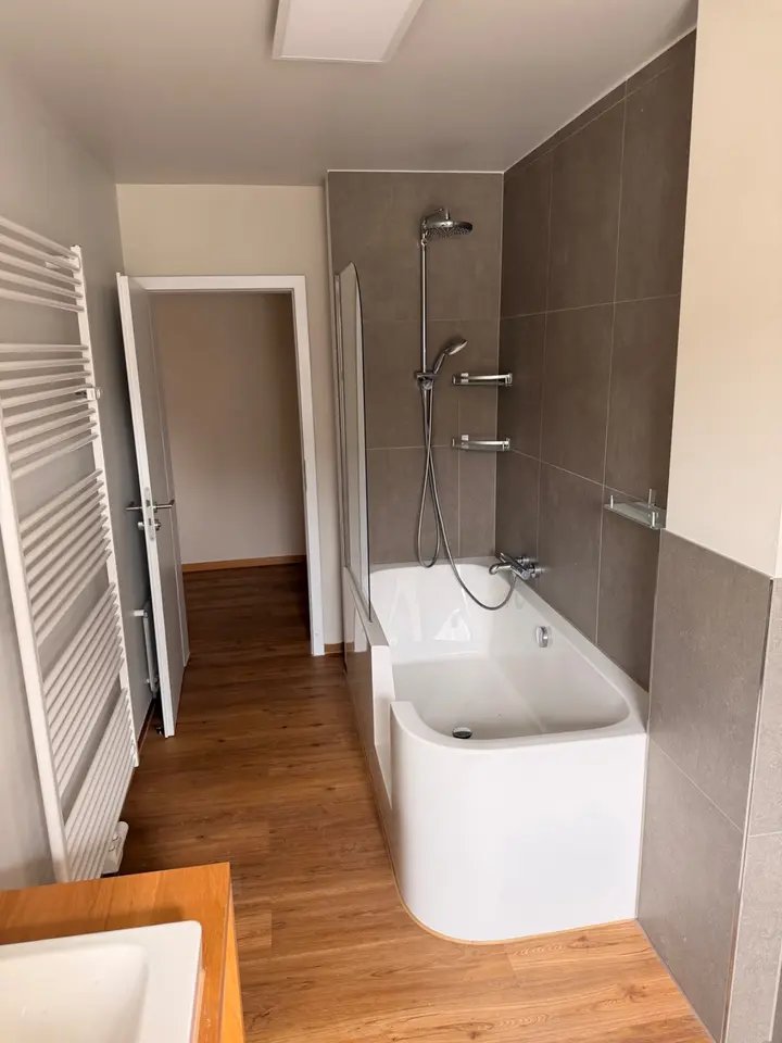 4 Zimmer Wohnung mit 100 m² in Zwickau – Bild 4