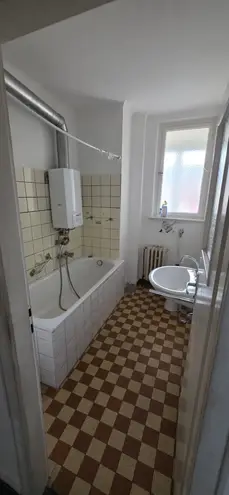 1 Zimmer Wohnung mit 20 m² in Saarbrücken – Bild 2