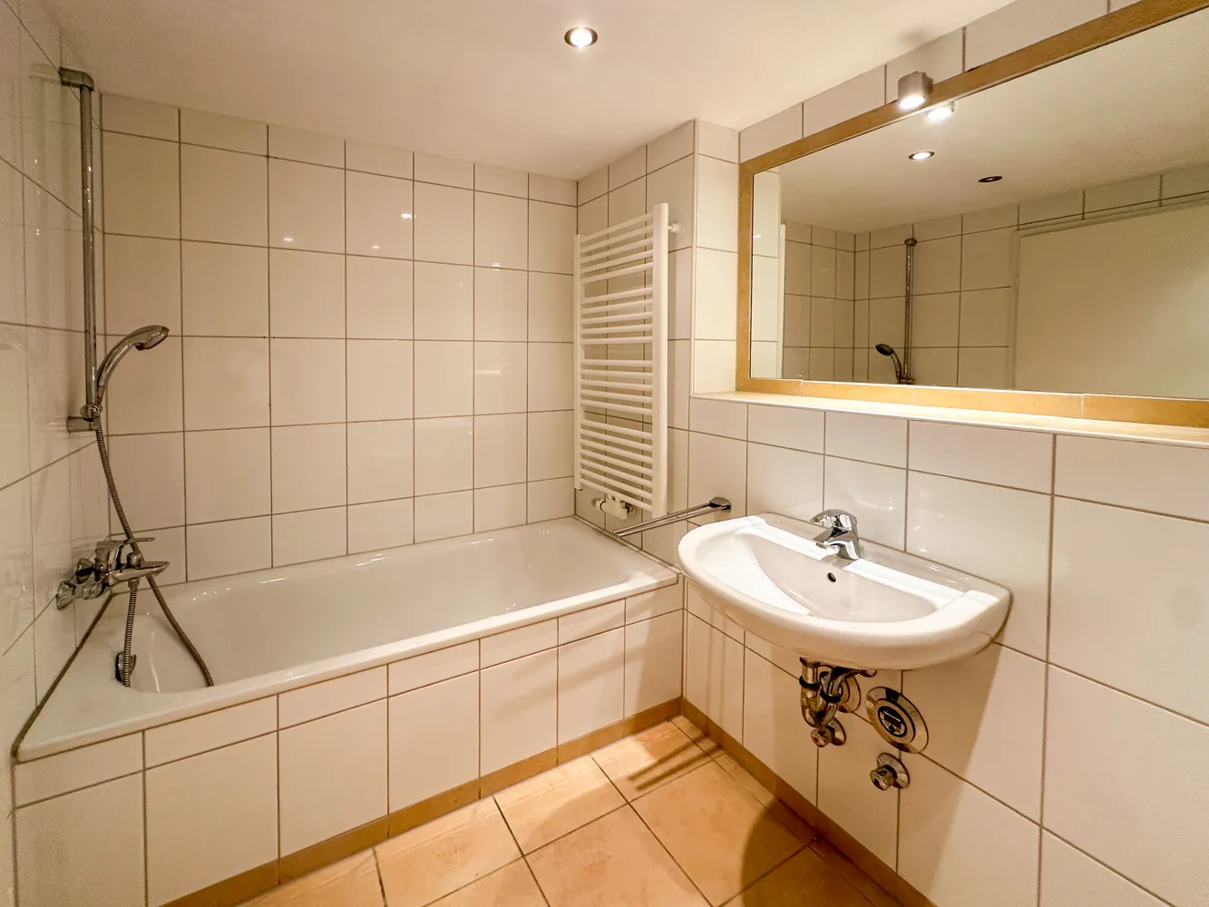 2 Zimmer Wohnung mit 71 m² in Düsseldorf – Bild 9