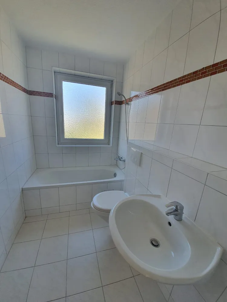 3 Zimmer Wohnung mit 70 m² in Eschwege – Bild 3