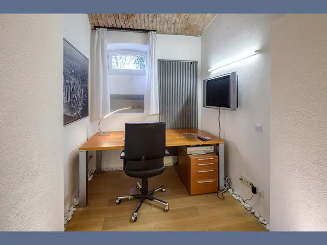 6 Zimmer Wohnung mit 180 m² in München – Bild 10