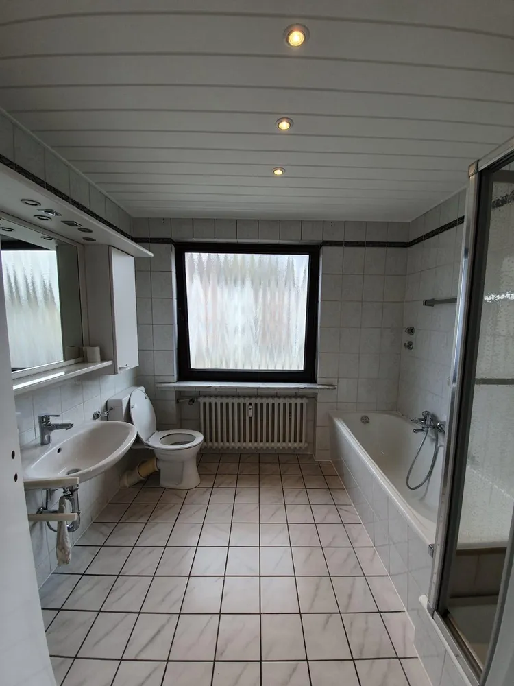 3 Zimmer Wohnung mit 105 m² in Duisburg – Bild 4