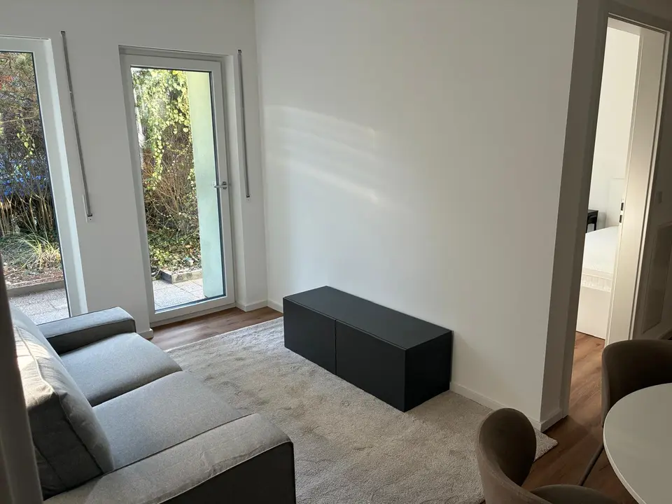 5 Zimmer Wohnung mit 70 m² in München – Bild 2