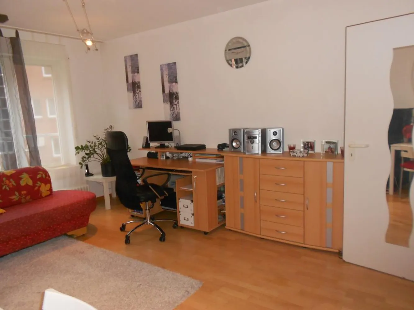1 Zimmer Wohnung mit 28 m² in Karlsruhe – Bild 2