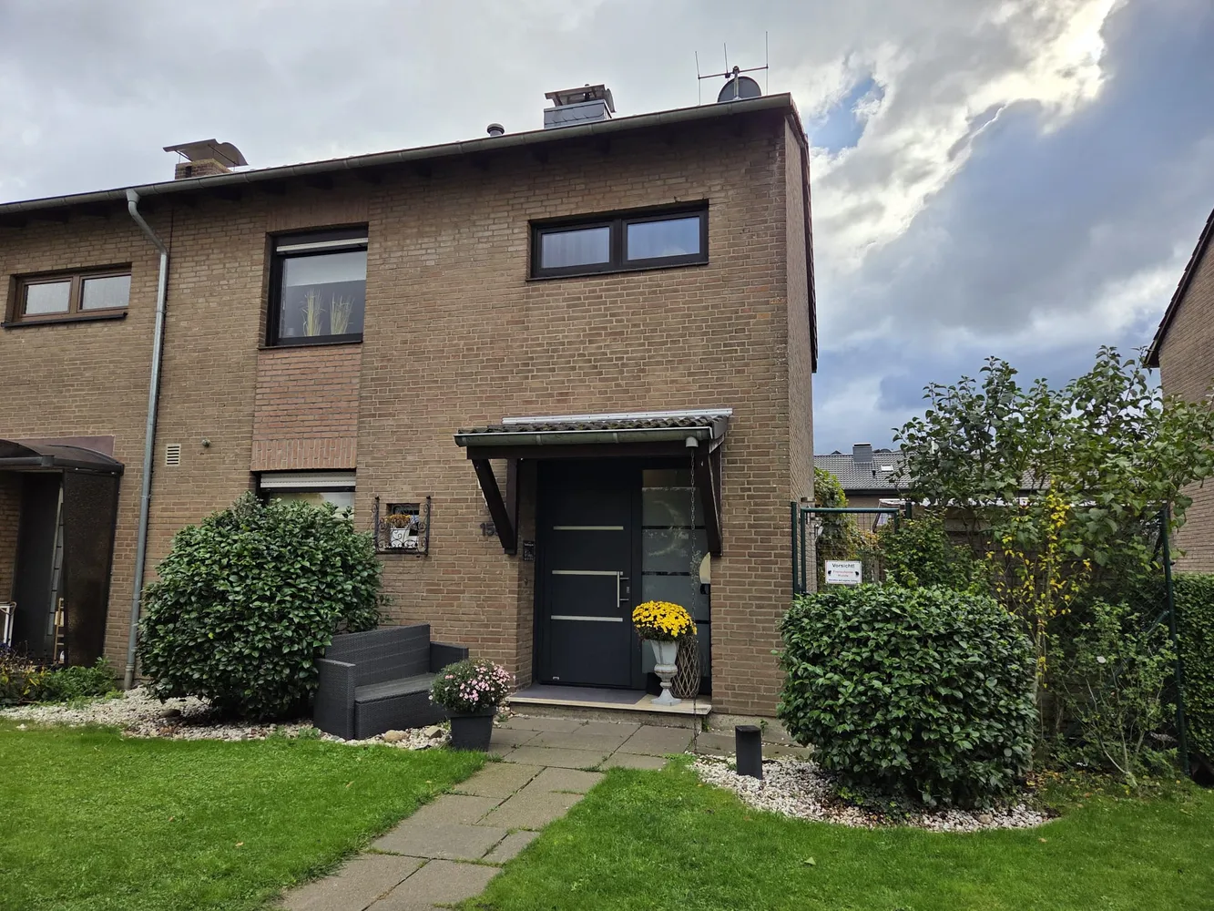 5 Zimmer Haus mit 110 m² in Krefeld – Bild 1