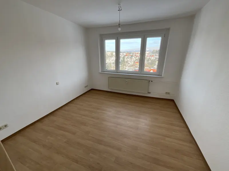 3 Zimmer Wohnung mit 60 m² in Suhl – Bild 2