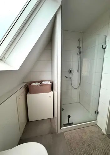 2 Zimmer Wohnung mit 45 m² in Stuttgart – Bild 6