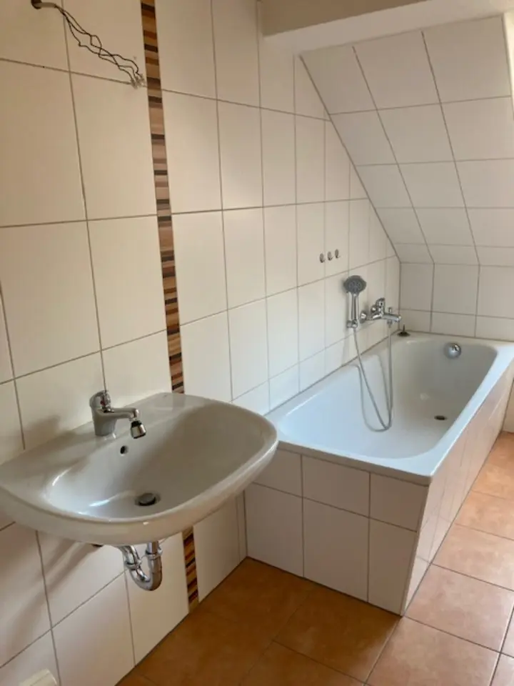 3 Zimmer Wohnung mit 67 m² in Weißenfels – Bild 5