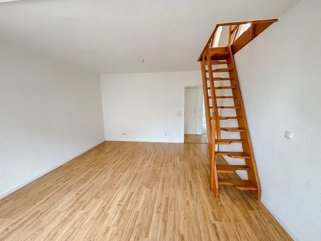 4 Zimmer Wohnung mit 93 m² in Kiel – Bild 2