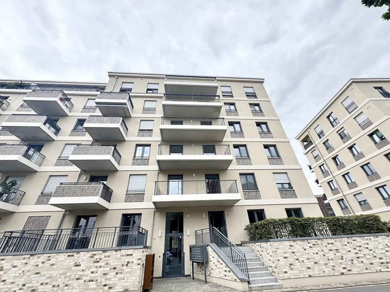 4 Zimmer Wohnung mit 109 m² in Dresden – Bild 12