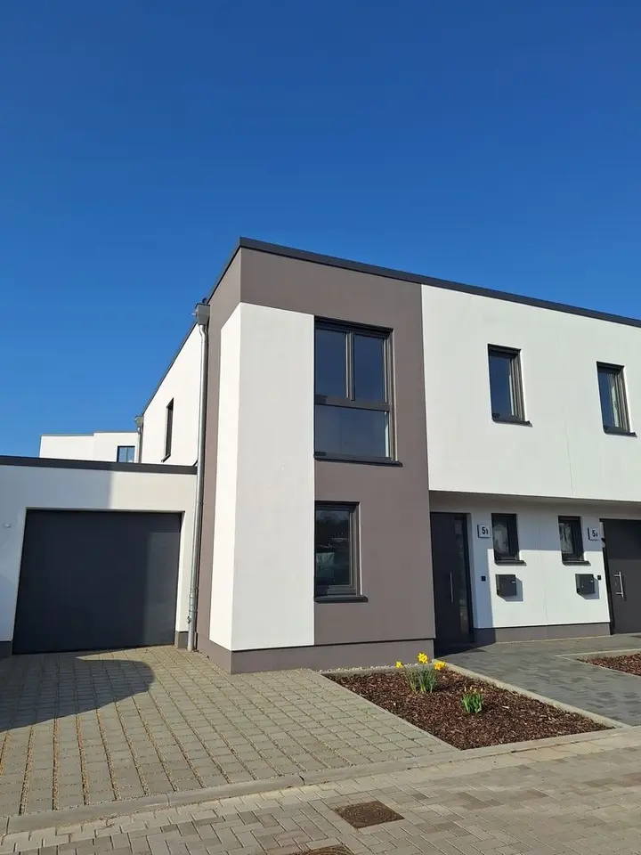 4 Zimmer Haus mit 126 m² in Magdeburg – Bild 2