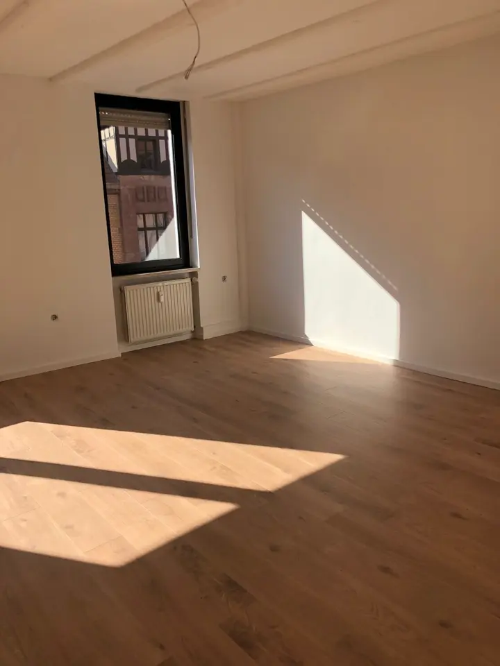 3 Zimmer Wohnung mit 90 m² in Saarbrücken – Bild 2