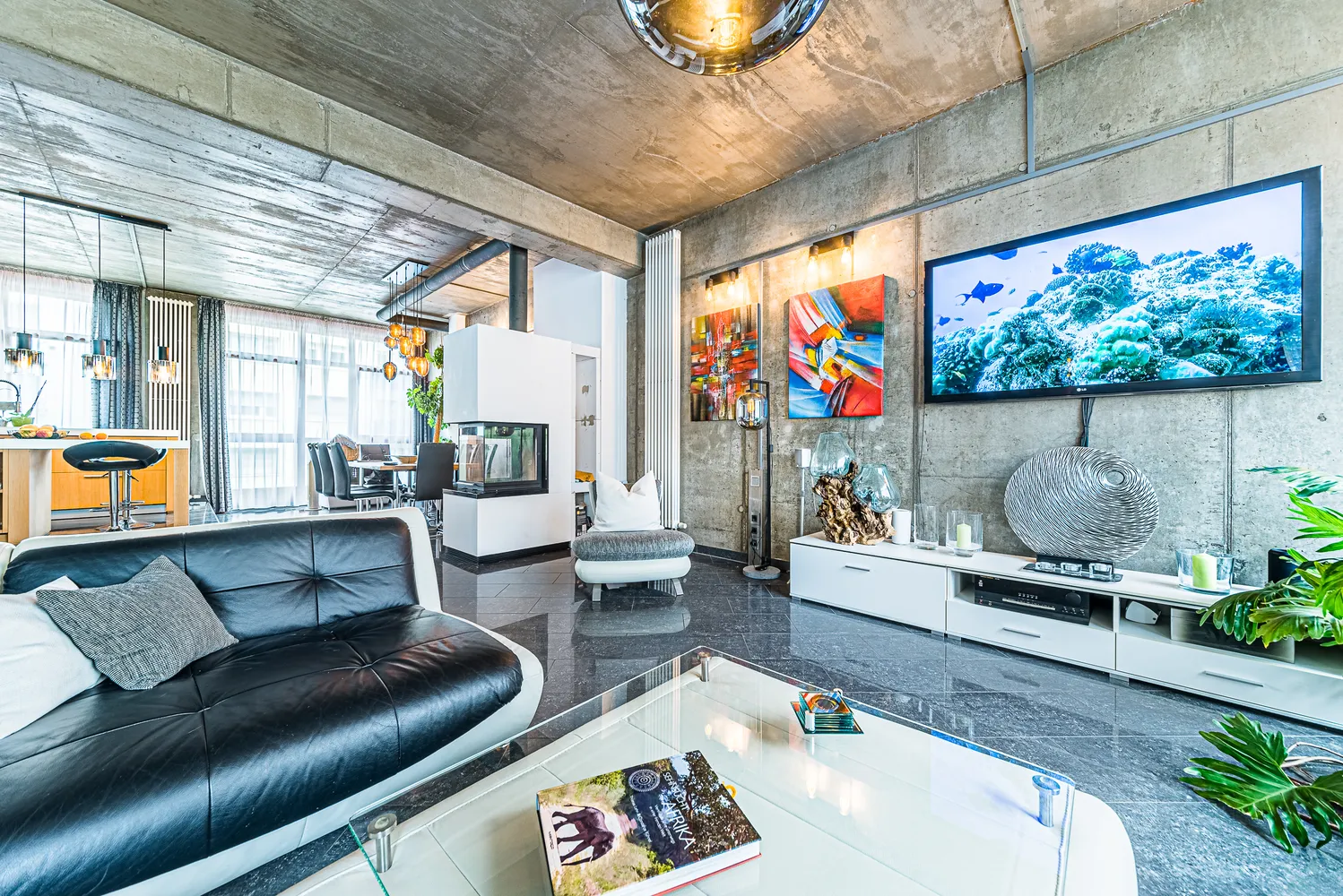 2 Zimmer Wohnung mit 170 m² in Frankfurt am Main – Bild 3
