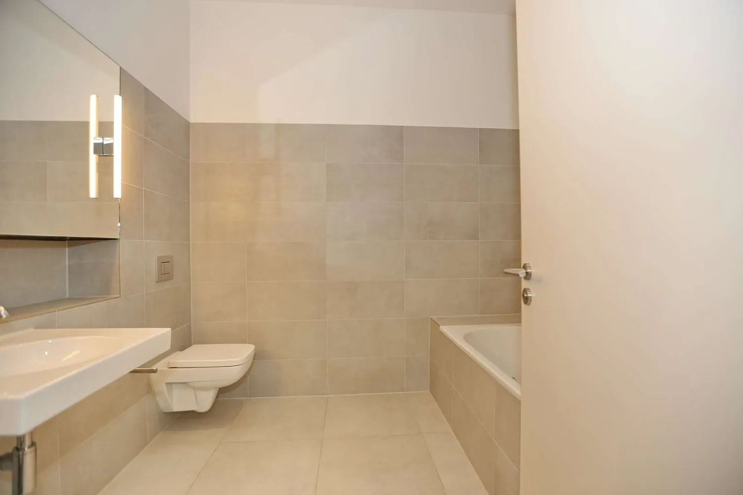 3 Zimmer Wohnung mit 150 m² in Berlin – Bild 10