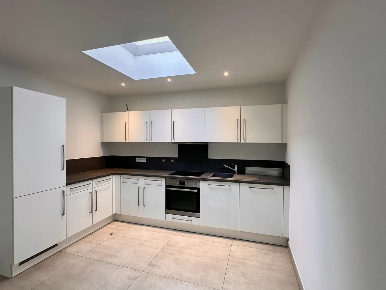 4 Zimmer Wohnung mit 137 m² in Düsseldorf – Bild 4