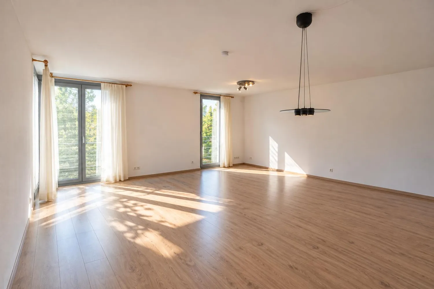 2 Zimmer Wohnung mit 74 m² in Duisburg – Bild 1