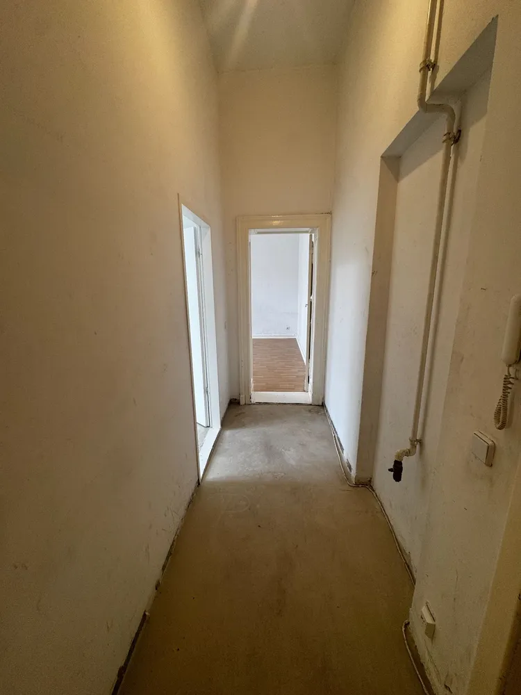 2 Zimmer Wohnung mit 75 m² in Berlin – Bild 2
