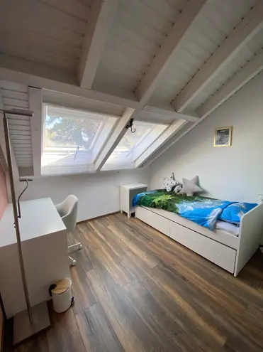 4 Zimmer Wohnung mit 95 m² in Frankfurt am Main – Bild 4