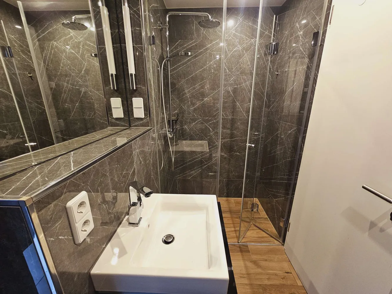 3 Zimmer Wohnung mit 110 m² in Berlin – Bild 7