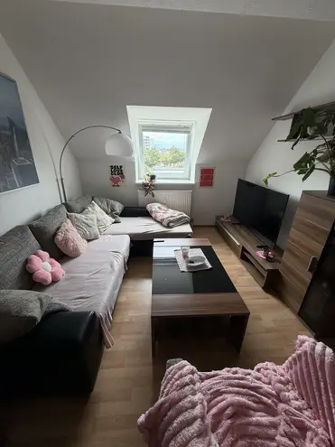 2 Zimmer Wohnung mit 34 m² in Karlsruhe – Bild 4