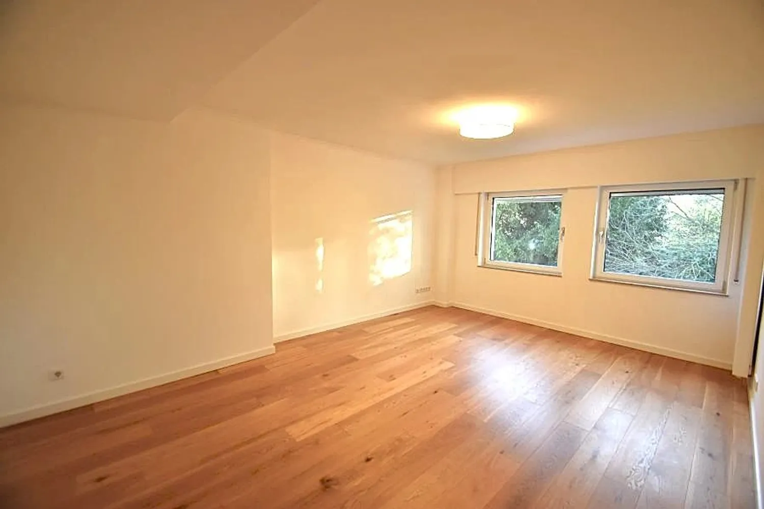 4 room apartment with 118 m² in Düsseldorf – Photo 8