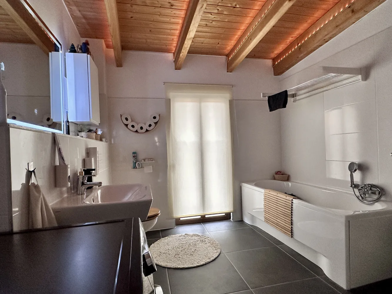 3 room apartment with 87 m² in Magdeburg – Photo 3