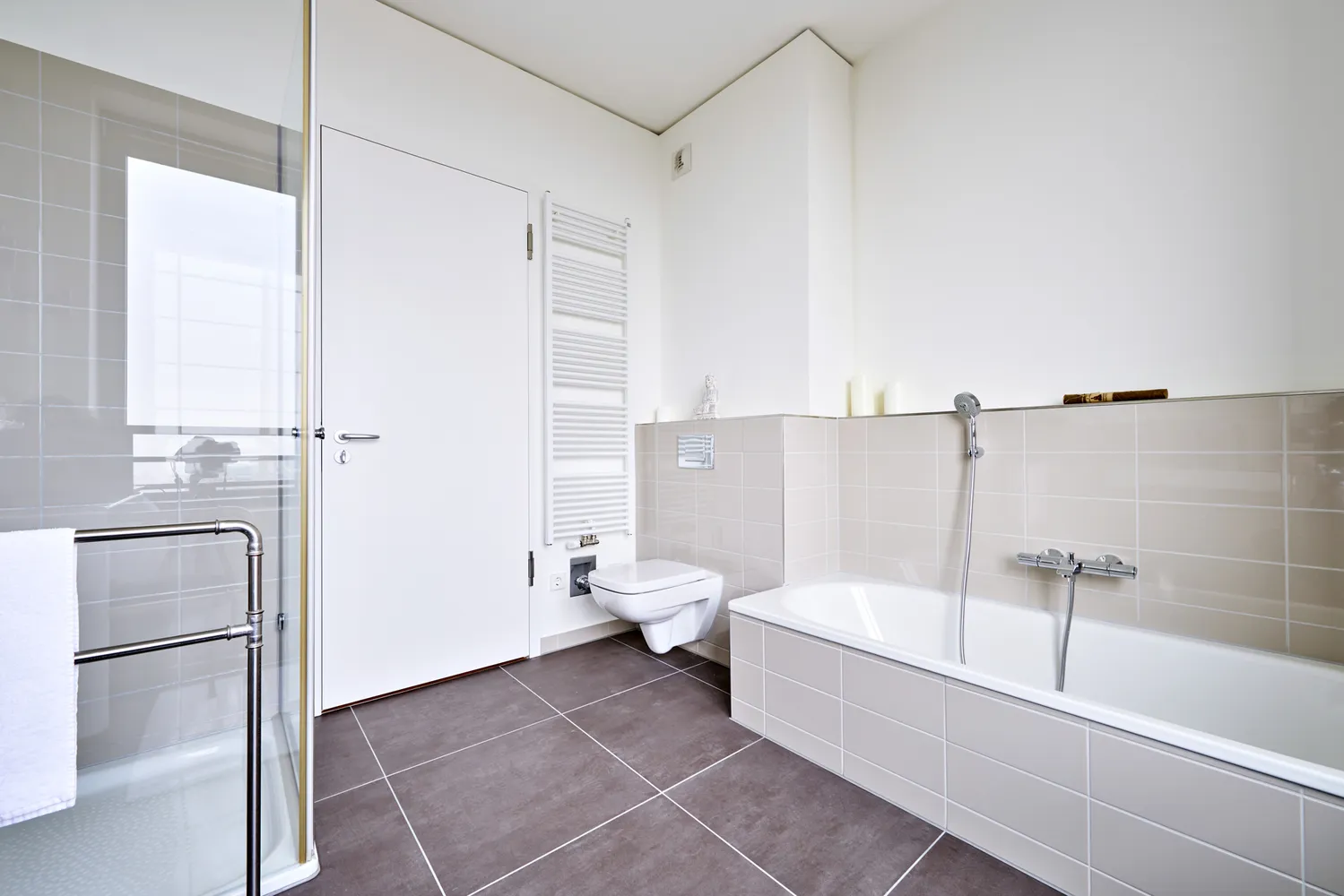2 Zimmer Wohnung mit 118 m² in Hamburg – Bild 8