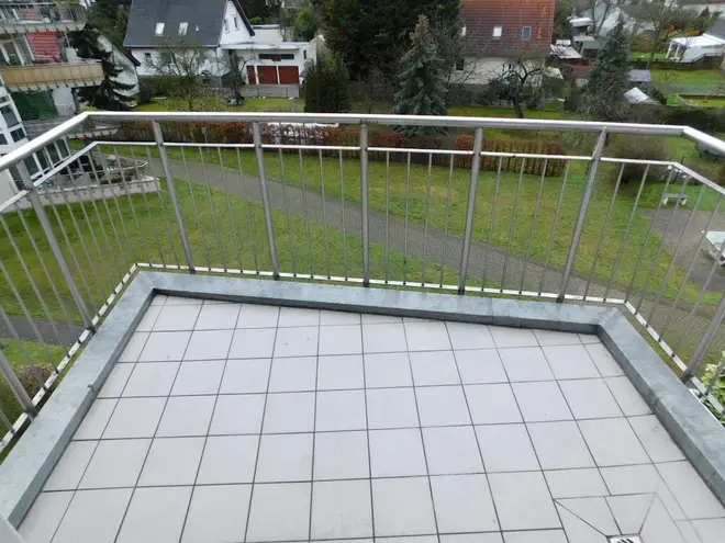 2 Zimmer Wohnung mit 82 m² in Berlin – Bild 3