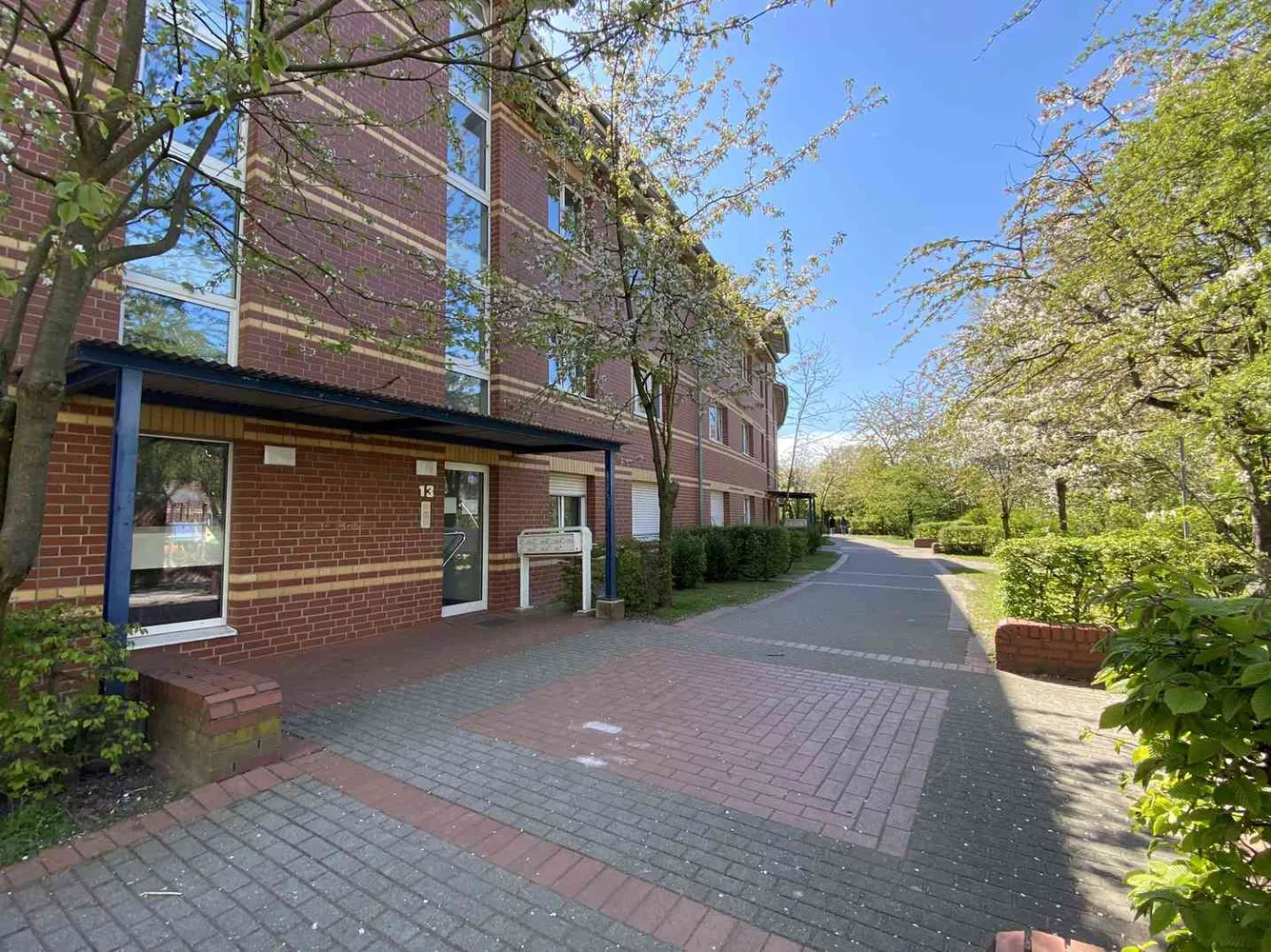 4 room apartment with 93 m² in Düsseldorf – Photo 1