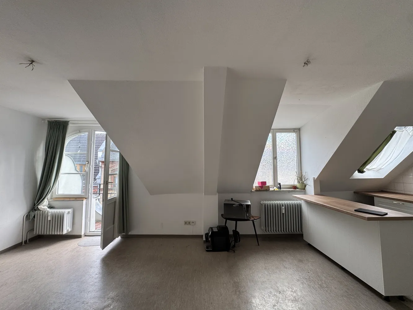 2 Zimmer Wohnung mit 60 m² in Wiesbaden – Bild 2