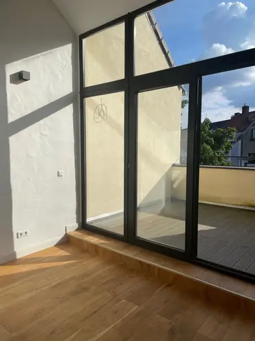 2 Zimmer Wohnung mit 102 m² in Düsseldorf – Bild 5