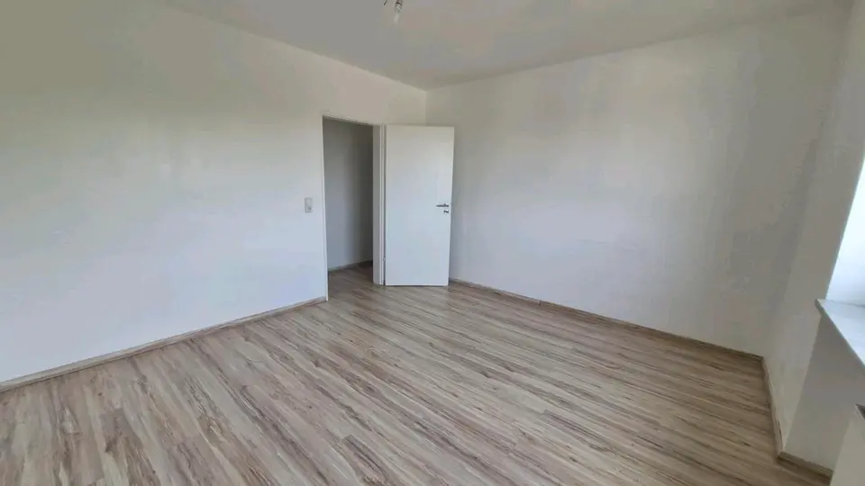 3 Zimmer Wohnung mit 65 m² in Duisburg – Bild 3