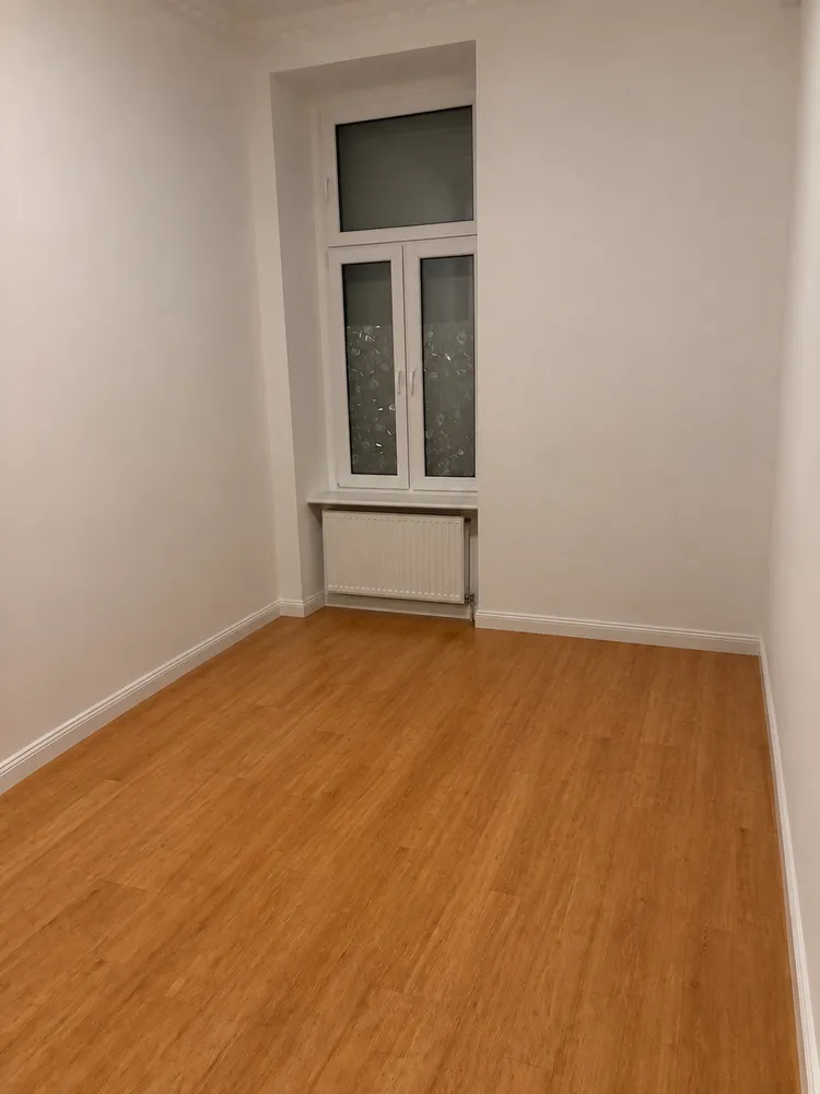 2 room apartment with 95 m² in Berlin – Photo 12