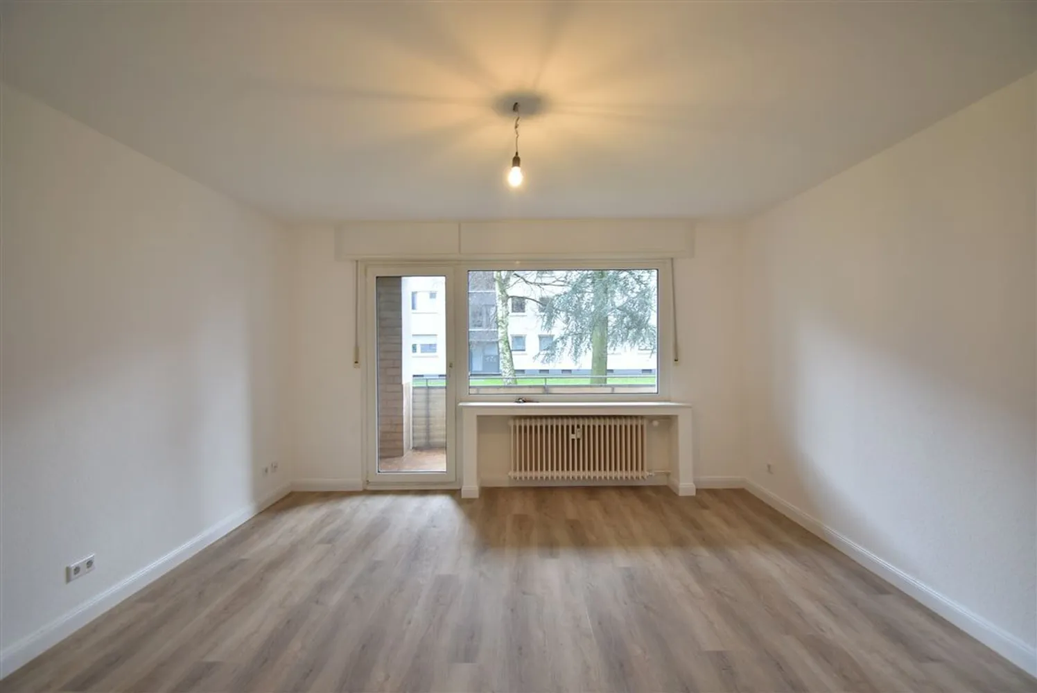 4 Zimmer Wohnung mit 82 m² in Duisburg – Bild 1
